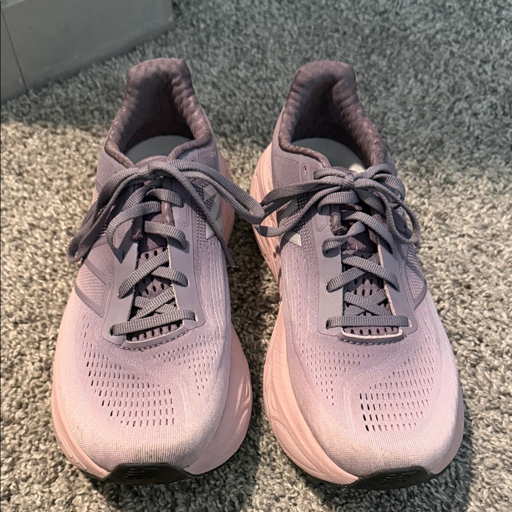 Women’s new balance fresh foam 1080’s